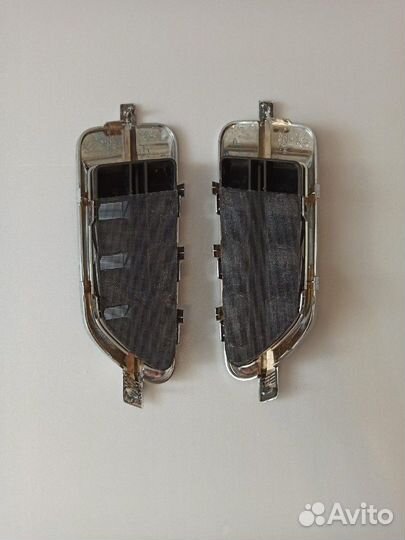 Молдинг переднего крыла Cadillac Escalade 07-2014