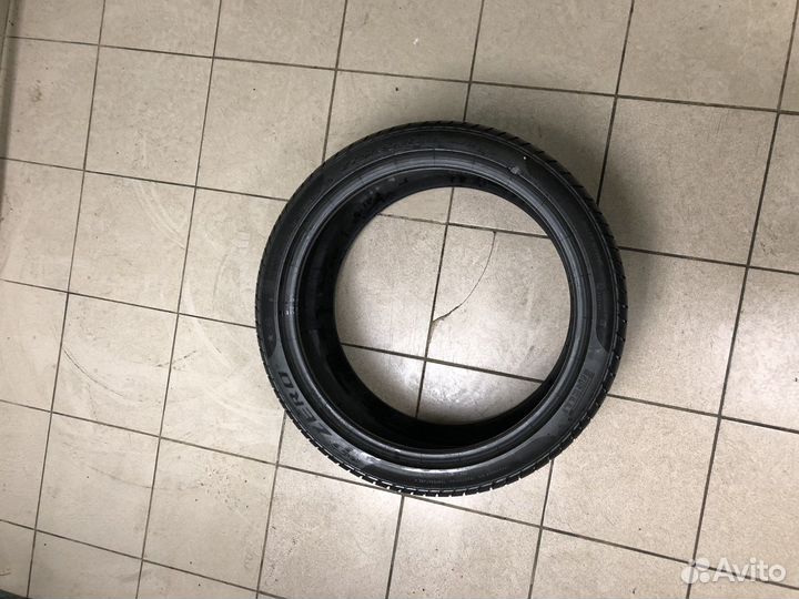 Pirelli P Zero 275/35 R20