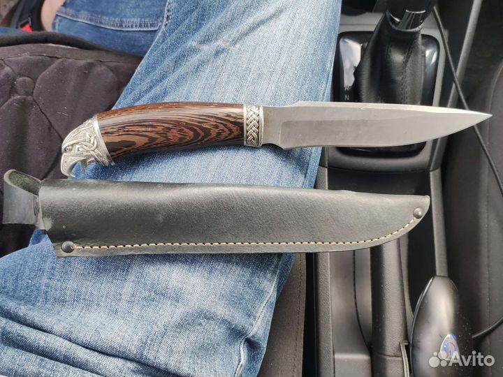 Нож из дамасской стали