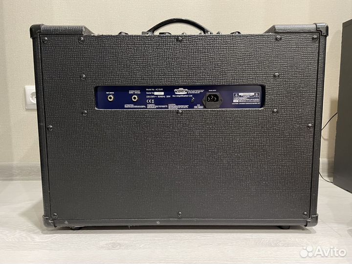 Комбоусилитель VOX AC15VR 40v