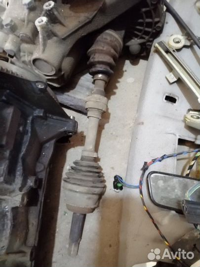 Mitsubishi Lanser 9 привод левый