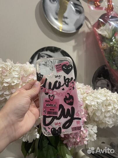 Чехлы на iPhone 11