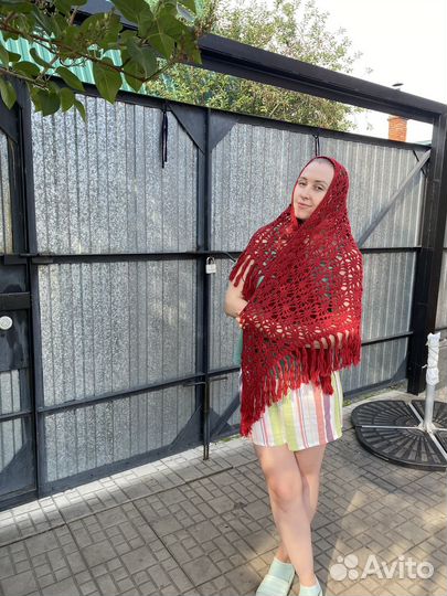 Платки вязаные (ручная работа крючок)