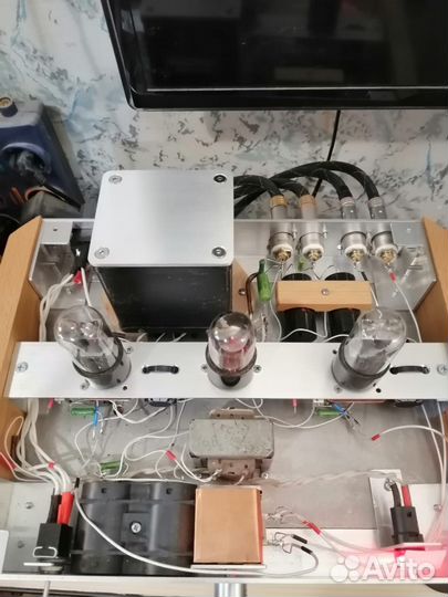 Предварительный ламповый усилитель