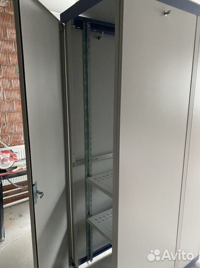 Серверный шкаф 42u