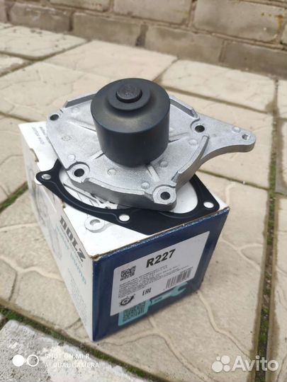 Насос водяной рено К9К