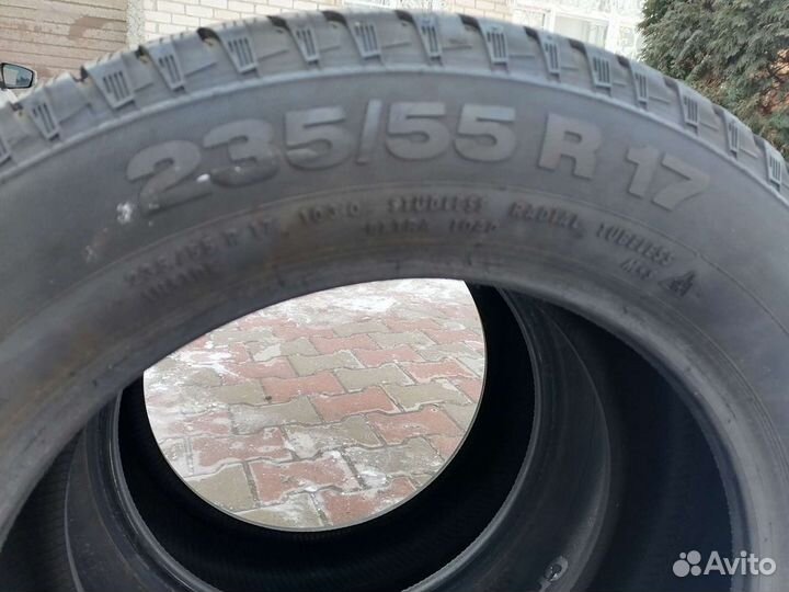 Continental ContiCrossContact Viking 235/55 R17