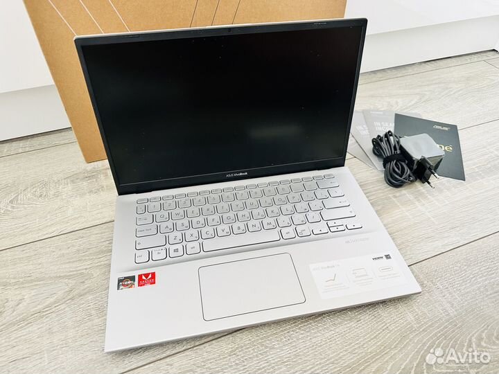 Новый Asus VivoBook 20Gb 512Gb Ryzen 3 Windows 11