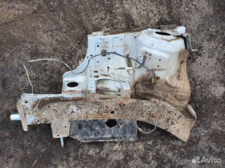 Лонжерон правый передний Hyundai Verna хендай верн