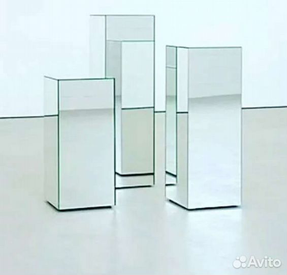 Тумбы круглые, квадратные зеркальные, цветные