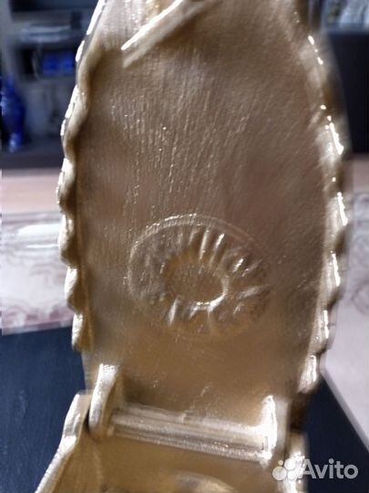 Старинный угольный утюг. Состояние нового. Раритет