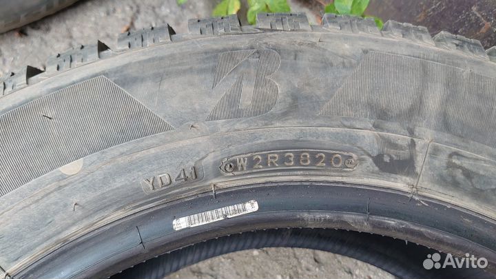 Bridgestone Ice Cruiser 7000S 225/60 R17 99T