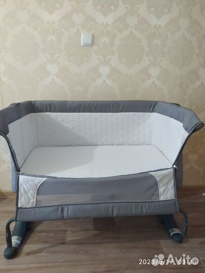 Приставная кроватка