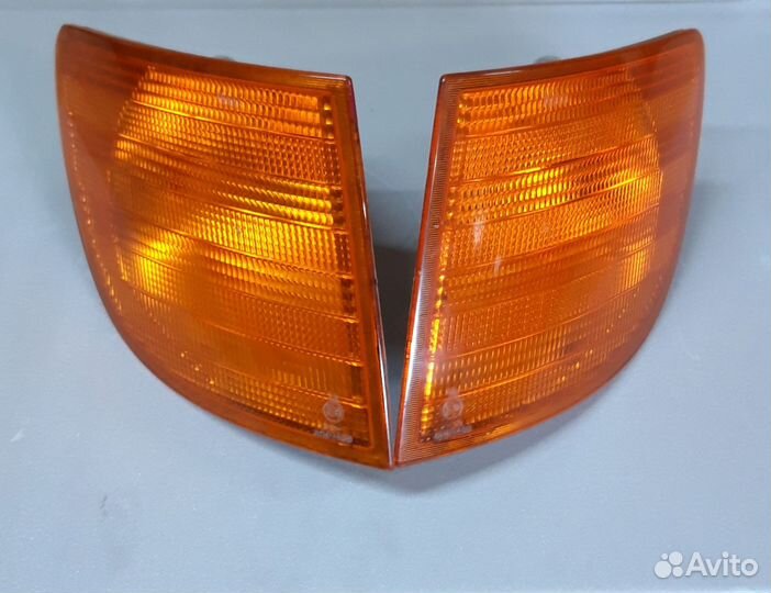 Повторители поворотов по Мерседес Вито 638