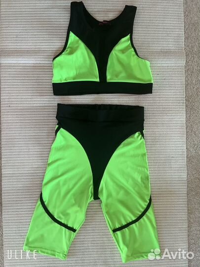 Спортивный костюм женский