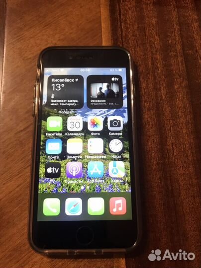 Телефон iPhone 7