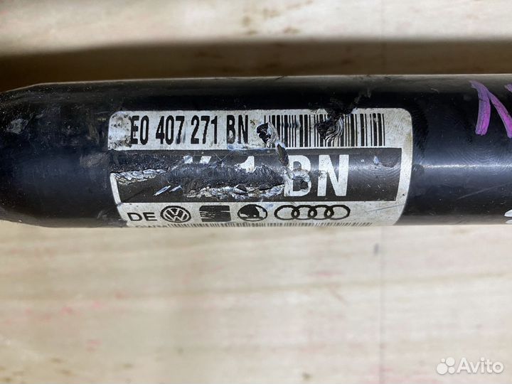 Приводной вал левый Audi A4 B7 2.0 бензин АКПП 90