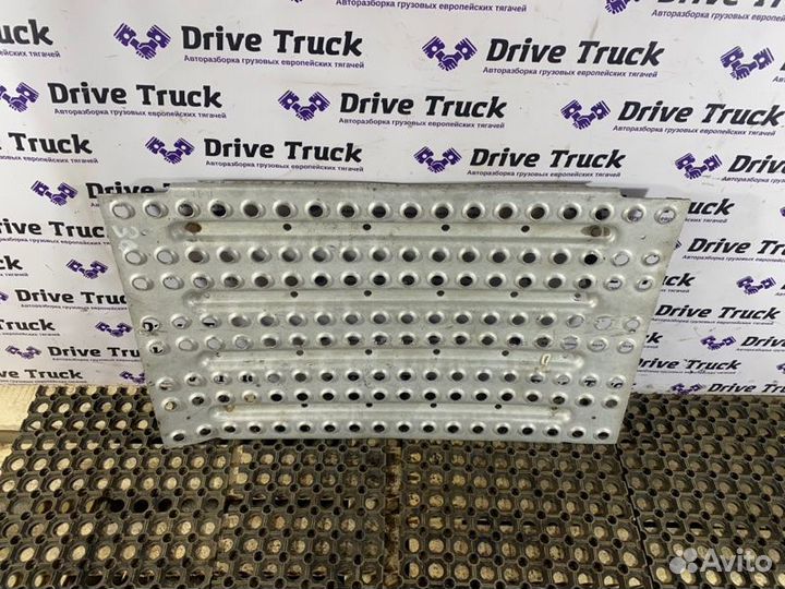 Трапик за кабиной Renault Magnum DXI13