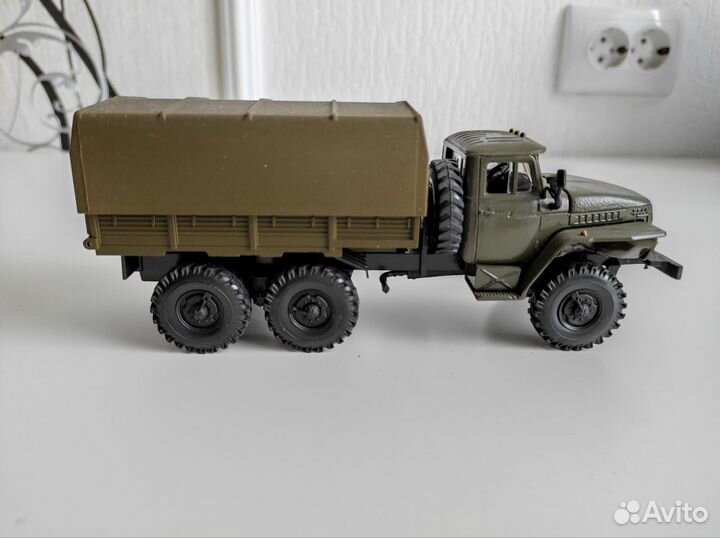 Модель грузовика Урал 4320 СССР арт.037