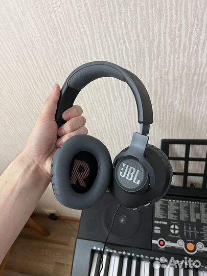 Синтезатор Tesler KB-6180