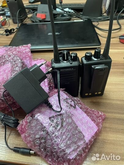 Рация Motorola VX-261