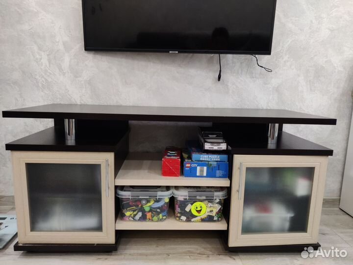 Тумба под телевизор