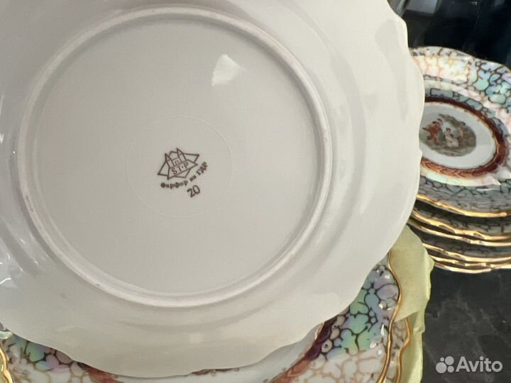 Фарфоровая посуда от сервиса Мадонна, гдр