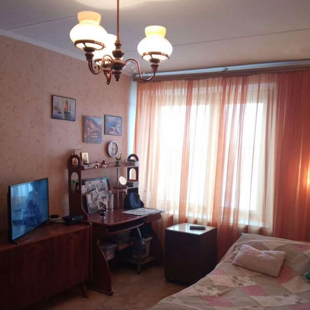 Комната 18 м² в 2-к., 8/12 эт.