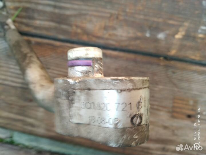 Трубка кондиционера Фольксваген Пассат Б6 2.0 TDI