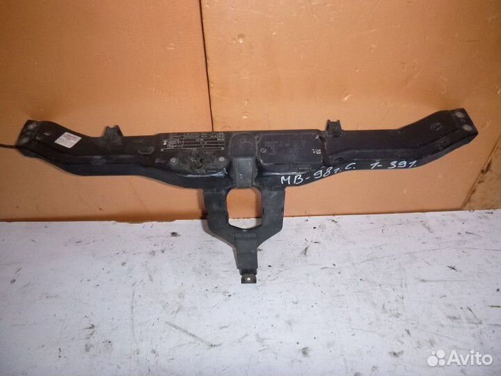 Панель передняя верхняя часть mercedes benz W202 1