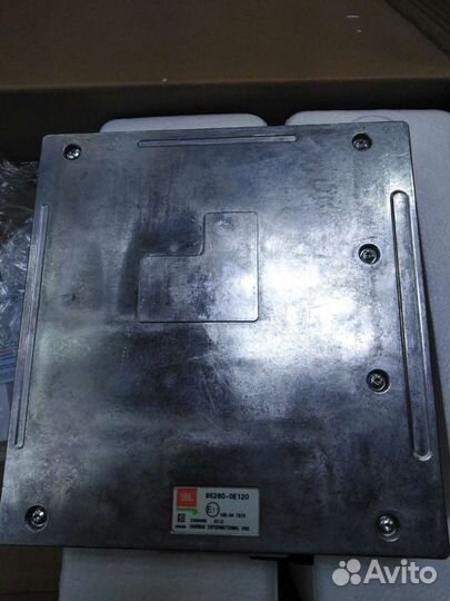 Усилитель звука, оригинал на хайлендер 3 2014-2017