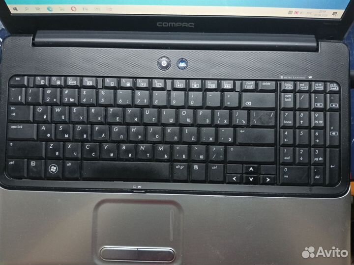 Ноутбук HP Compaq