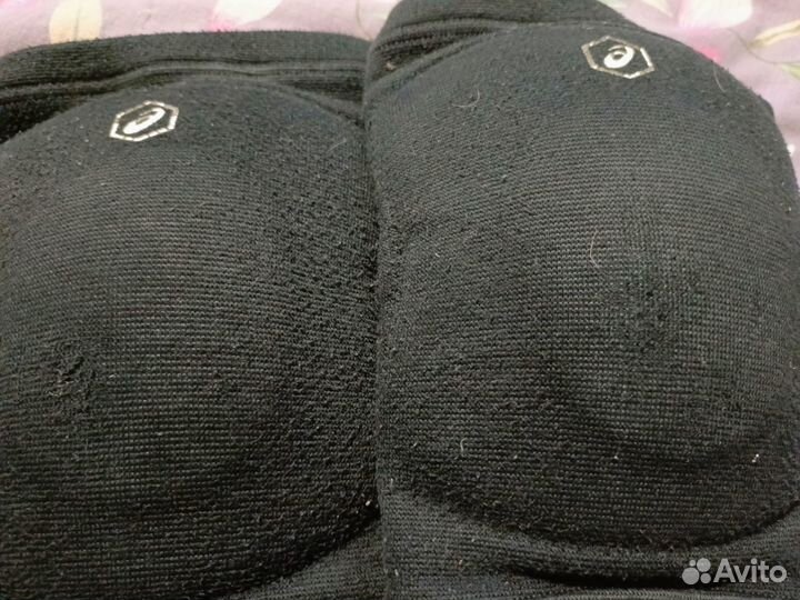 Наколенники