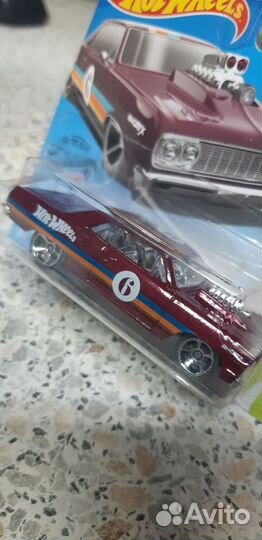 Модель Hot Wheels '64 Chevy Chevelle SS