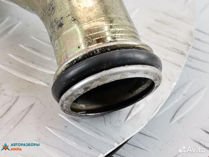 Патрубок радиатора Volvo V50 рест. 2008 8653795