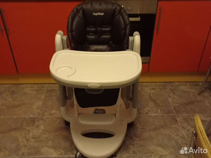 Детский стульчик для кормления peg perego