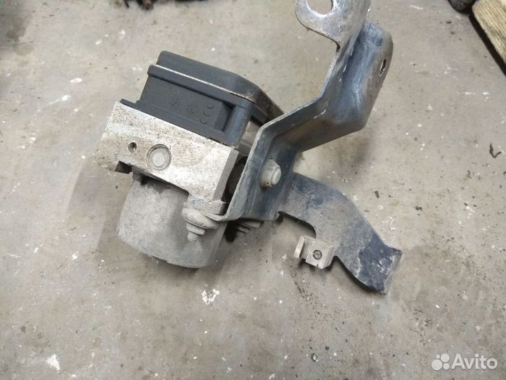 Блок ABS mitsubishi colt z25a