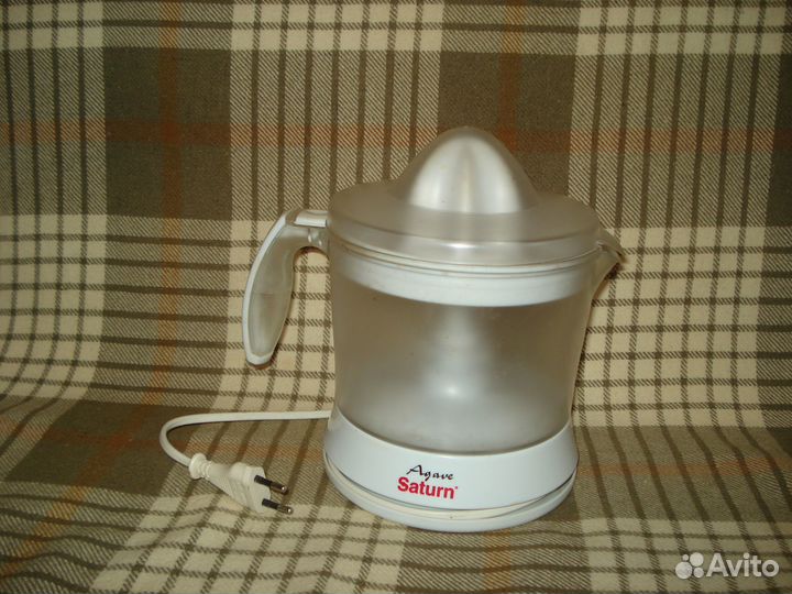 Соковыжималка для цитрусовых Saturn ST-1046