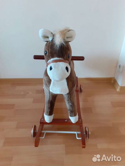 Детская качалка лошадь