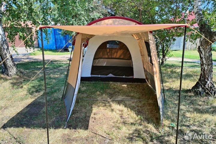 Палатка с металлическим каркасом