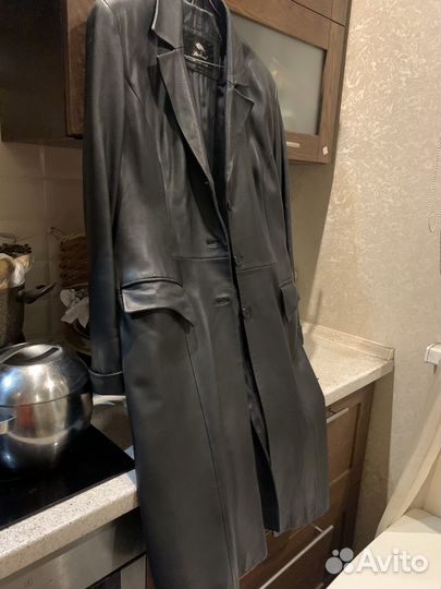 Кожаный плащ женский - дорогой и стильный S/M