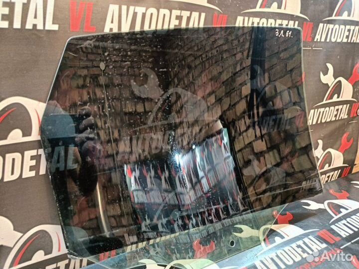 Стекло двери заднее левое Ford Focus 1 седан