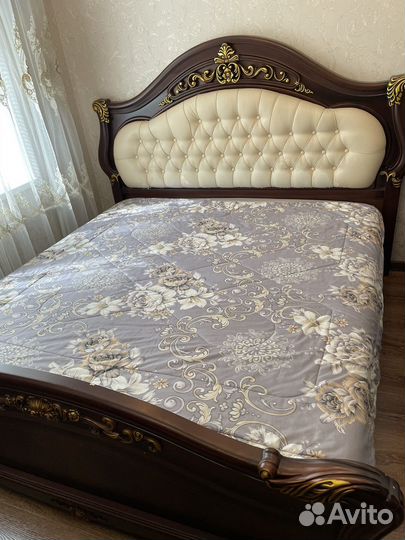 Спальный гарнитур бу