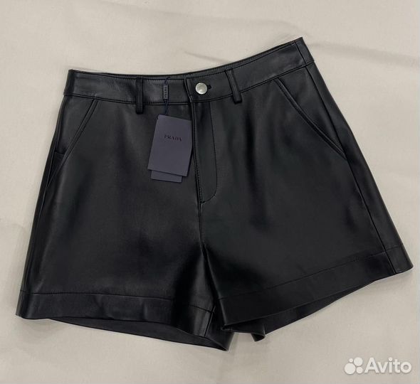 Кожанные шорты Prada