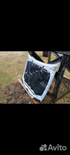 Капот nissan avenir W11