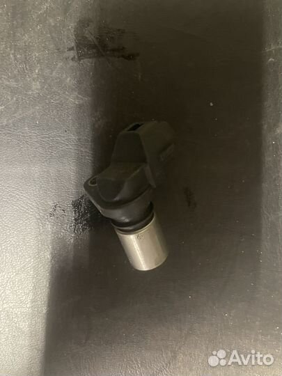 Датчик коленвала Volvo C30, S40, S60, S80,V70,XC90