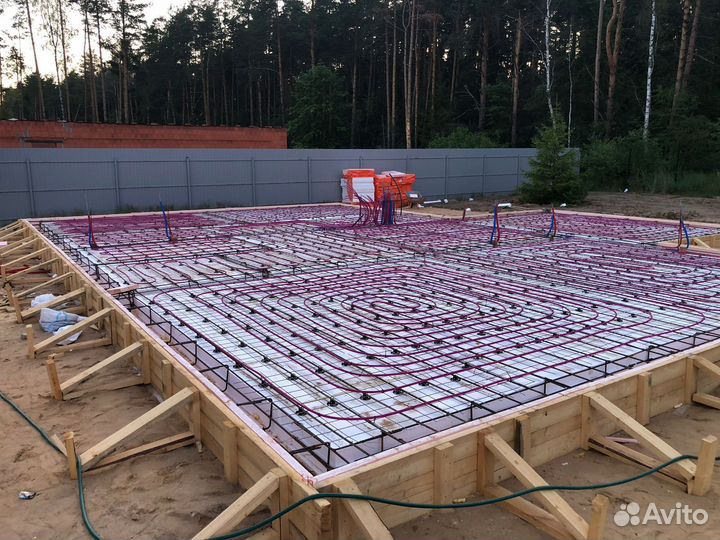 Строительная бригада. Строительные работы