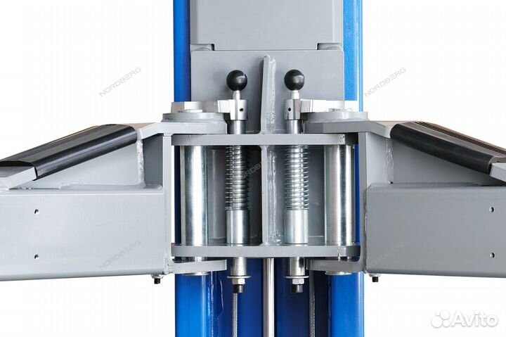 Подъемник двухстоечный 4,5 т, верхняя синхронизаци