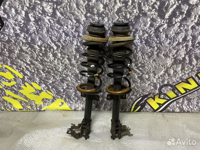 Амортизатор задний Duster Дастер Terrano 1.6 4x4