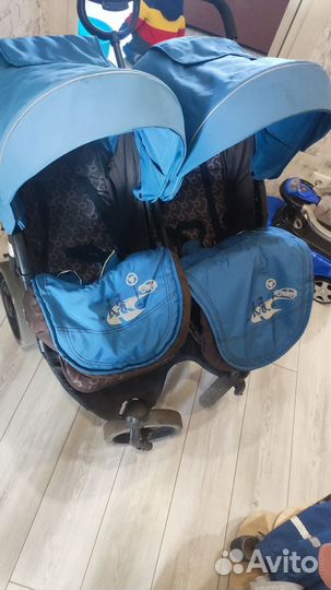 Коляска для двойни